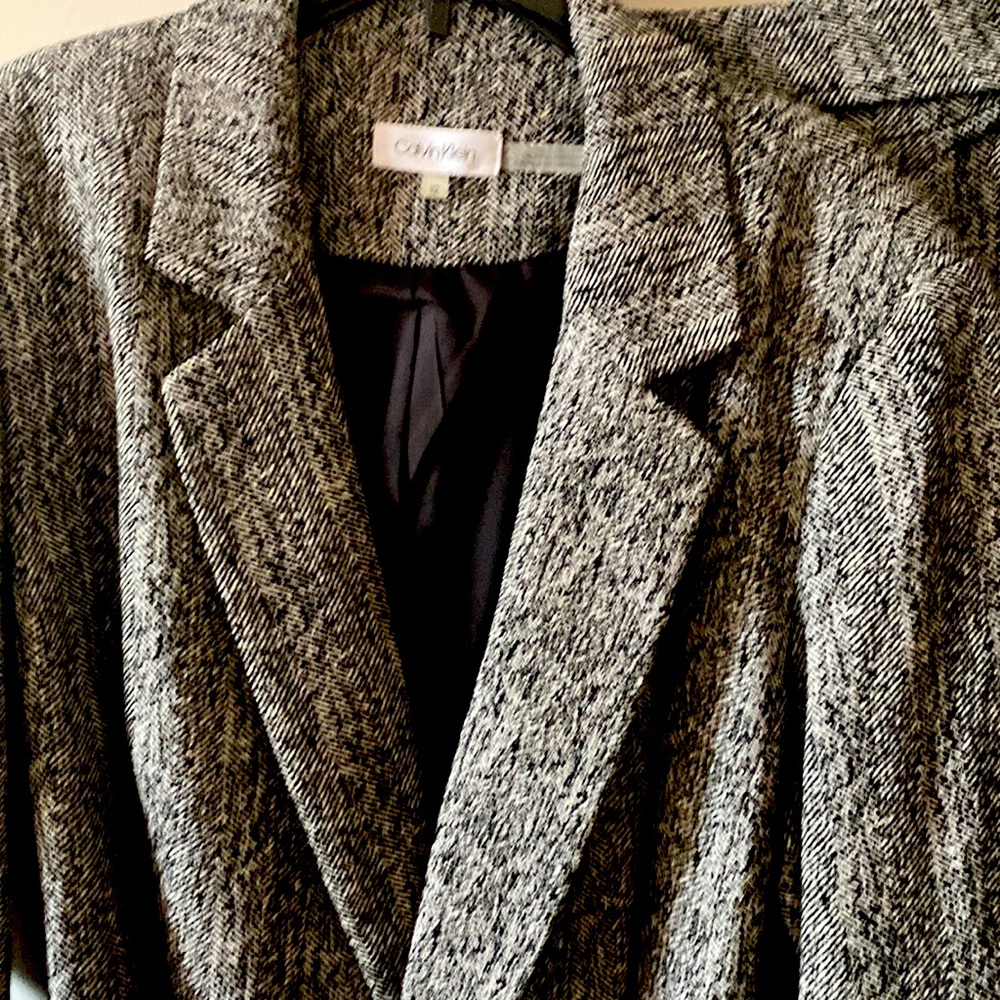 New with tag Women suit jacket and skirt